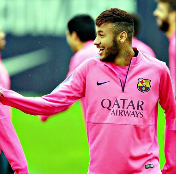 环球足球奖2025年度最佳球员候选：姆巴佩在列，巴黎8人入选