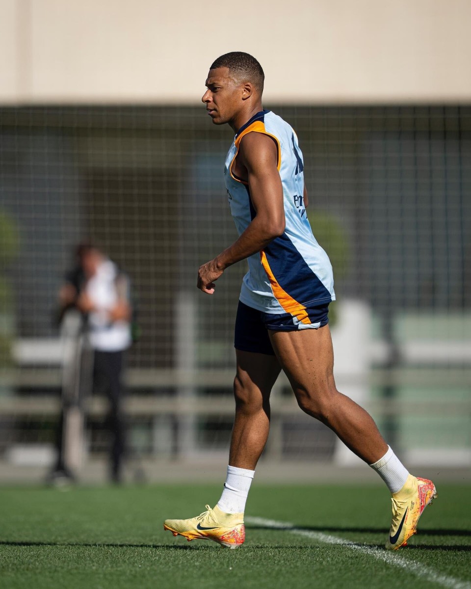 西甲：巴萨客场3-1战胜赫罗纳